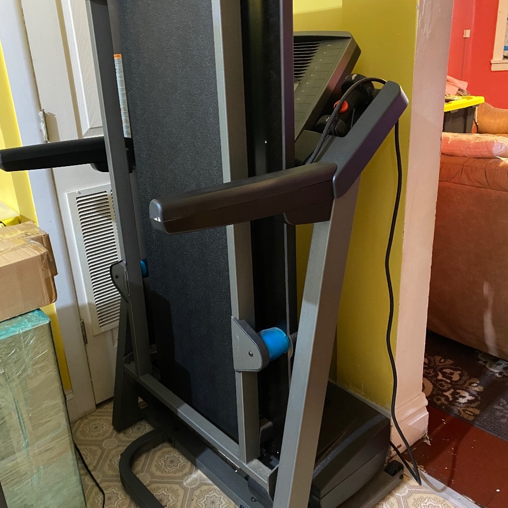 Pro- Form xp tread mill